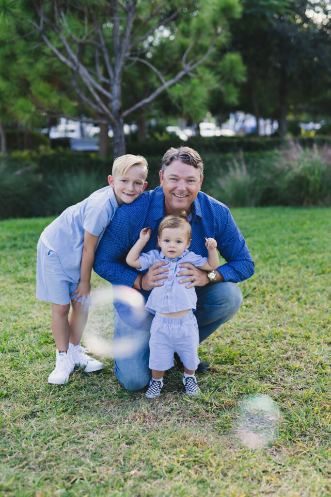 Bradenton Family Outdoor Photoshoot. Roohi Photography